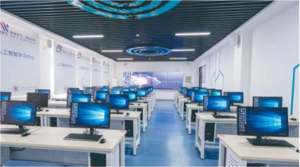 信息安全技術(shù)應(yīng)用專業(yè)中的信息技術(shù)開發(fā) 構(gòu)建數(shù)字世界的守護基石